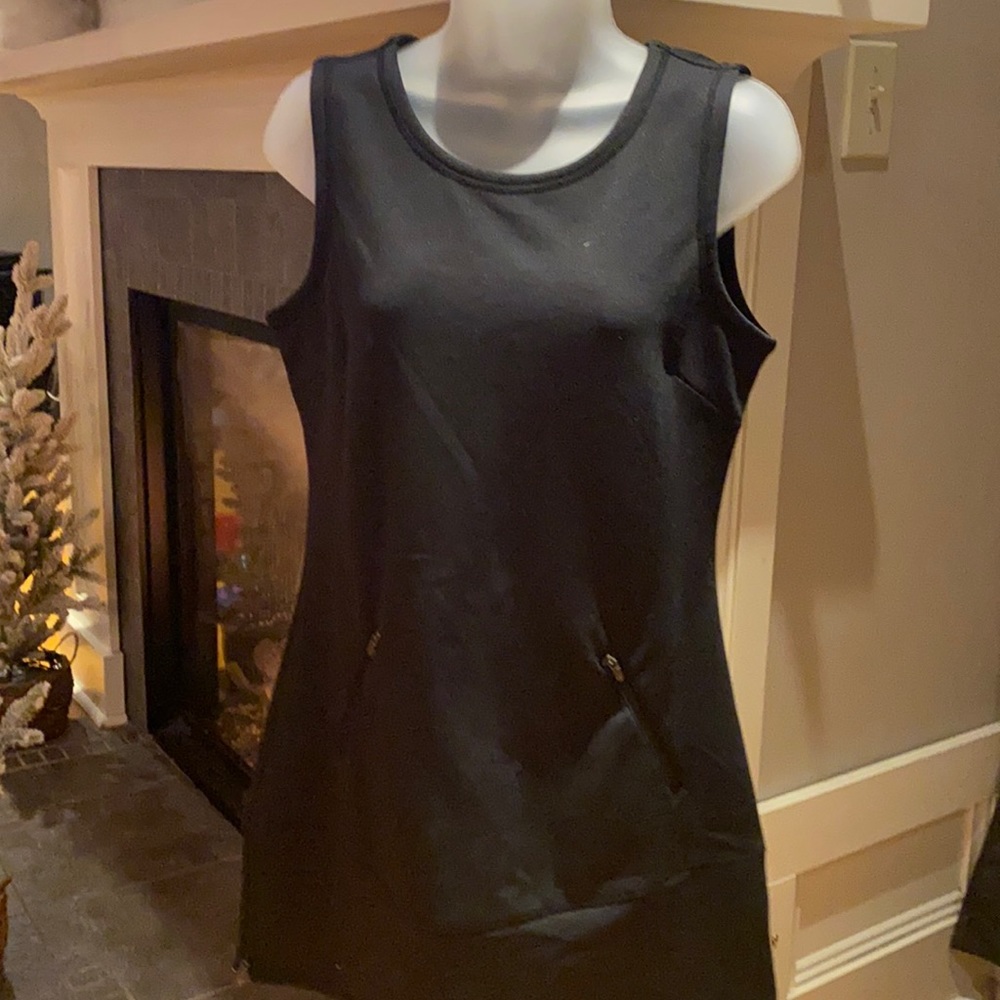 Athleta mini dress. Fleece lining on inside. Can be worn as a shirts too.